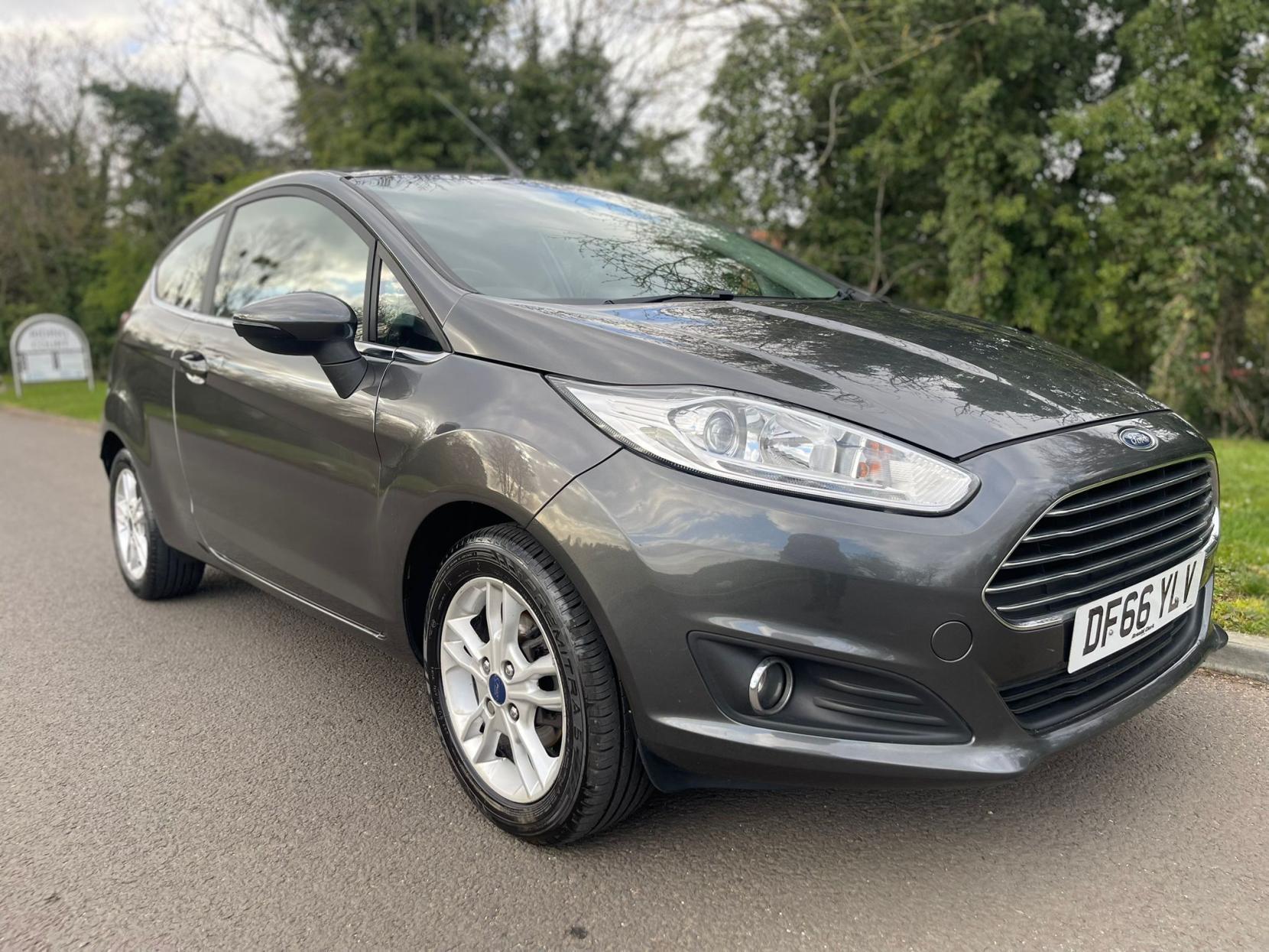 Ford Fiesta 1.0T EcoBoost Zetec Hatchback 3dr Petrol Manual Euro 6 (s/s) (100 ps)