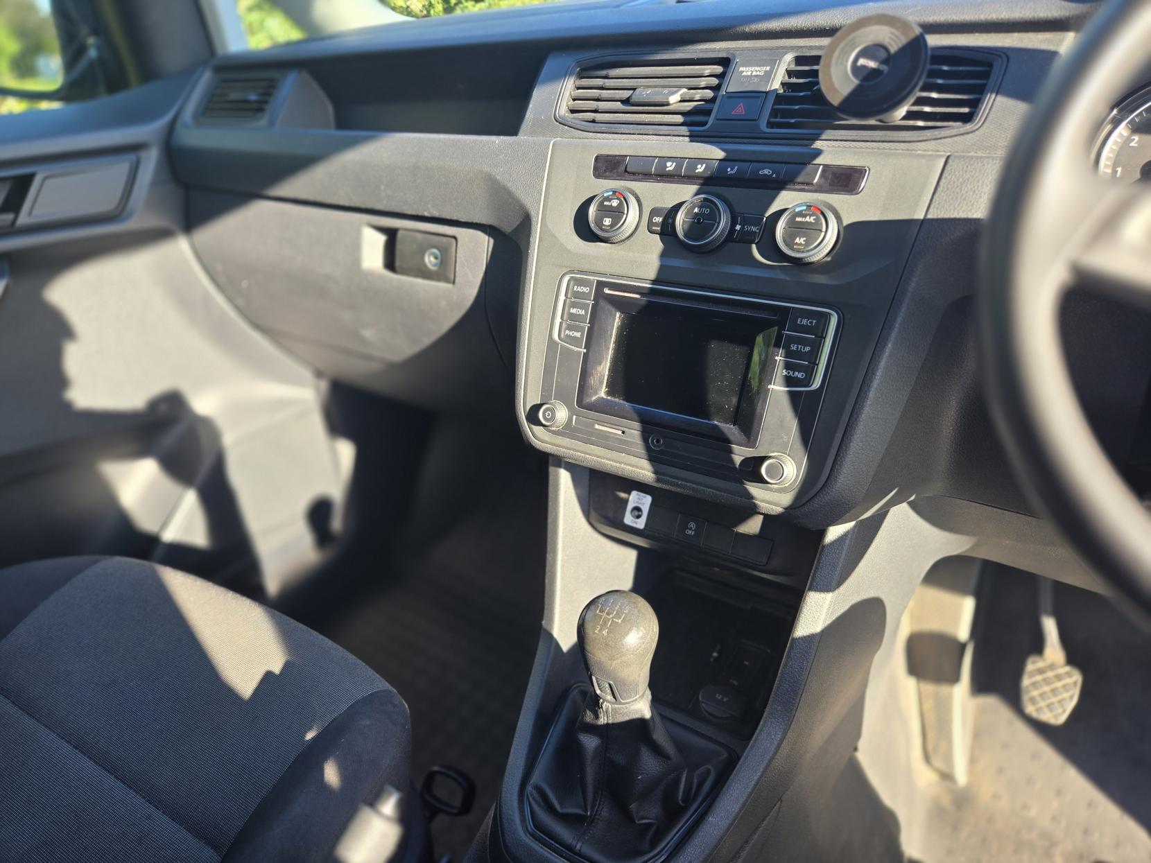 Volkswagen Caddy 1.0 TSI C20 BlueMotion Tech Startline Panel Van 5dr Petrol Manual SWB Euro 6 (s/s) (102 ps)