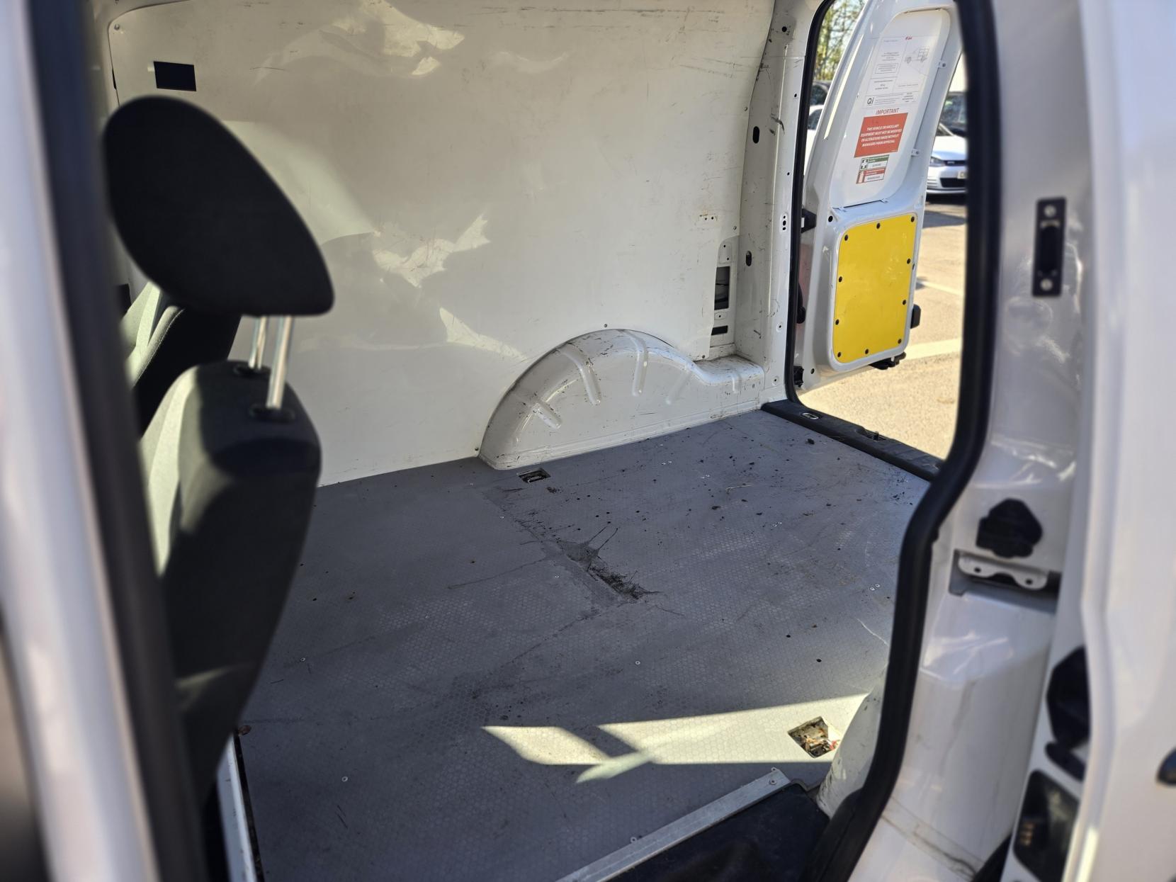 Volkswagen Caddy 1.0 TSI C20 BlueMotion Tech Startline Panel Van 5dr Petrol Manual SWB Euro 6 (s/s) (102 ps)