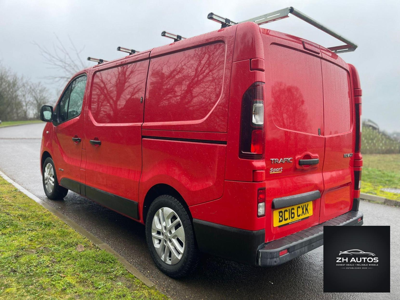 Renault Trafic 1.6 dCi 27 Sport Nav SWB Standard Roof Euro 6 5dr