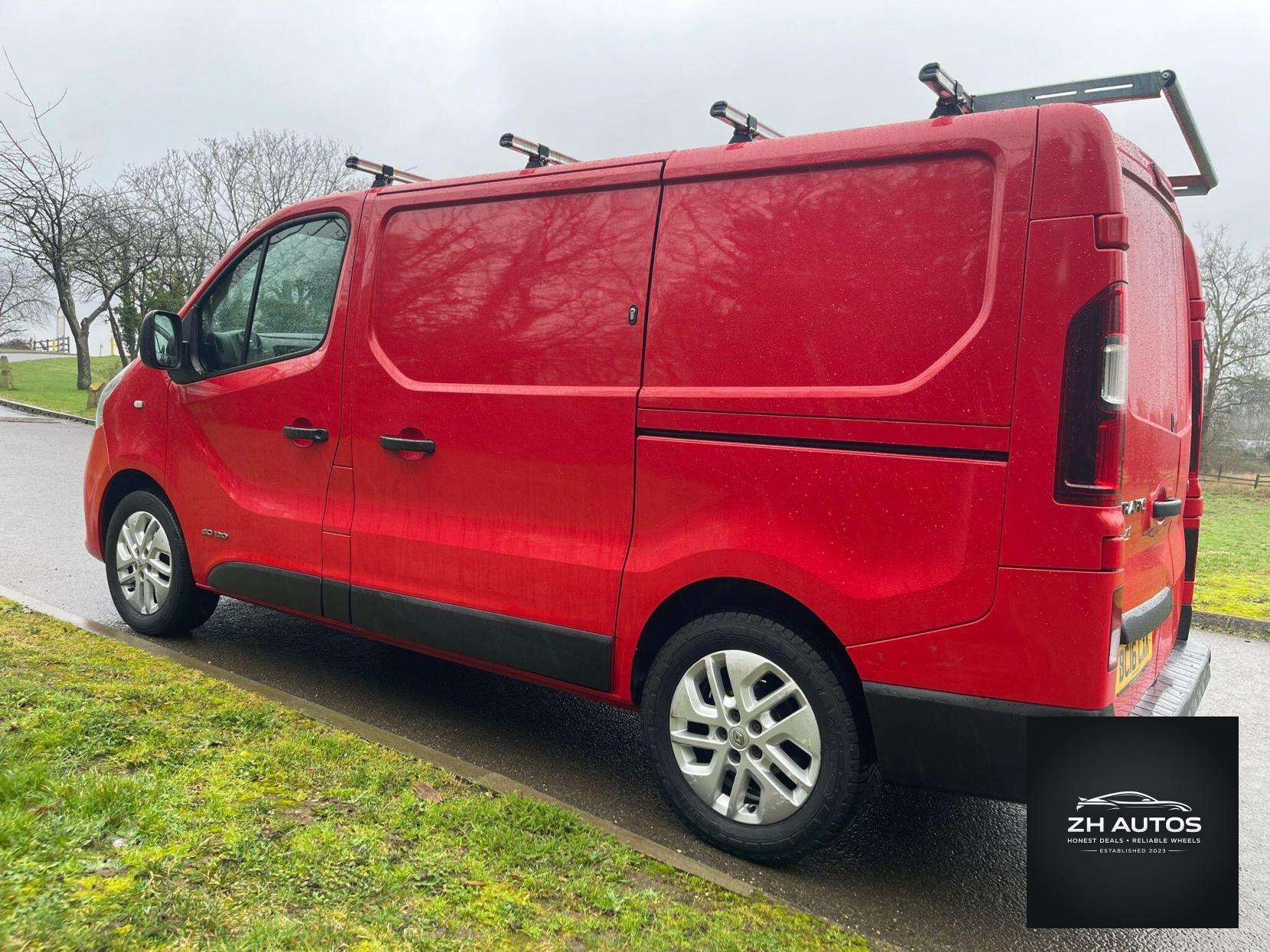 Renault Trafic 1.6 dCi 27 Sport Nav SWB Standard Roof Euro 6 5dr