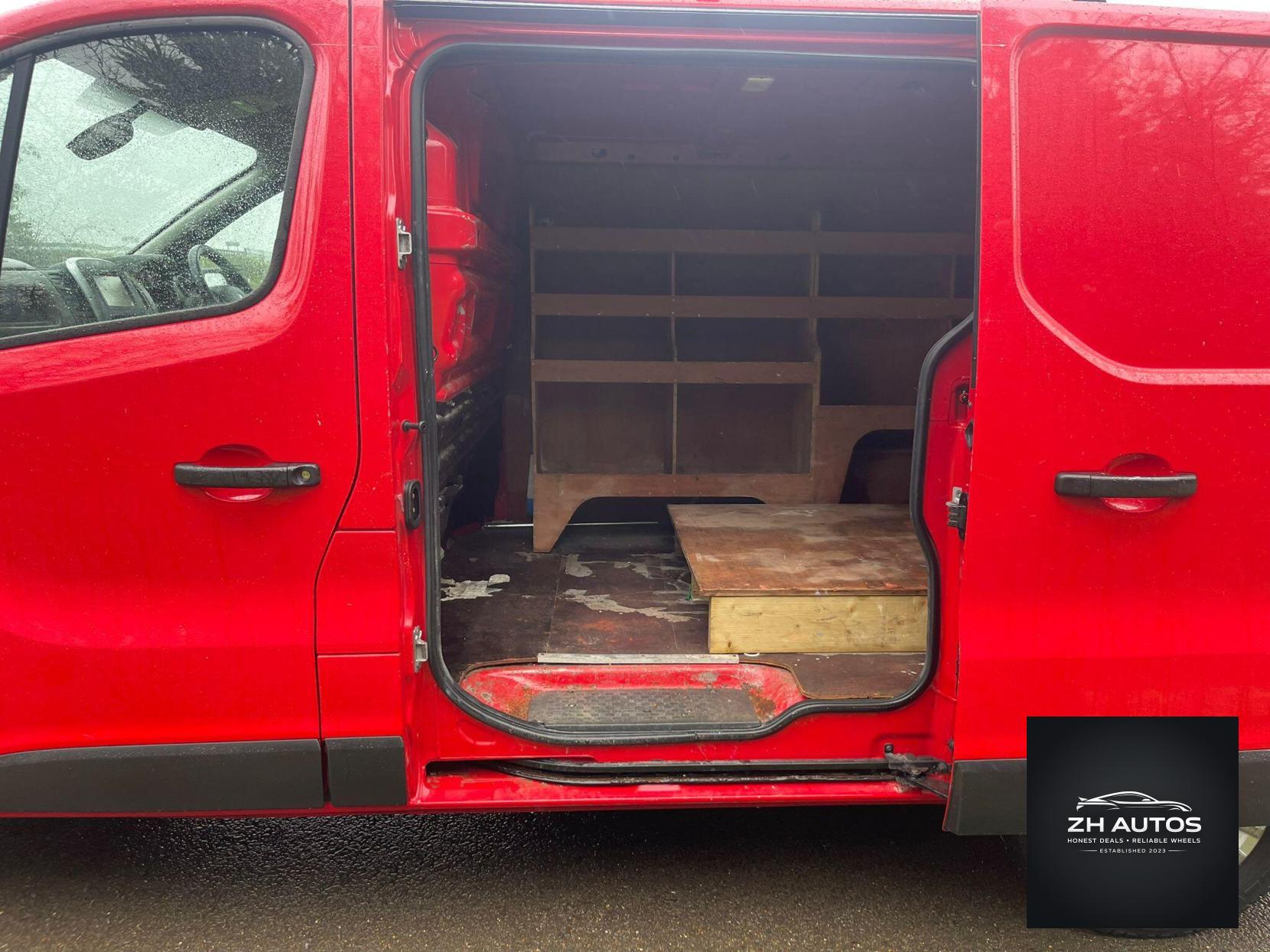 Renault Trafic 1.6 dCi 27 Sport Nav SWB Standard Roof Euro 6 5dr