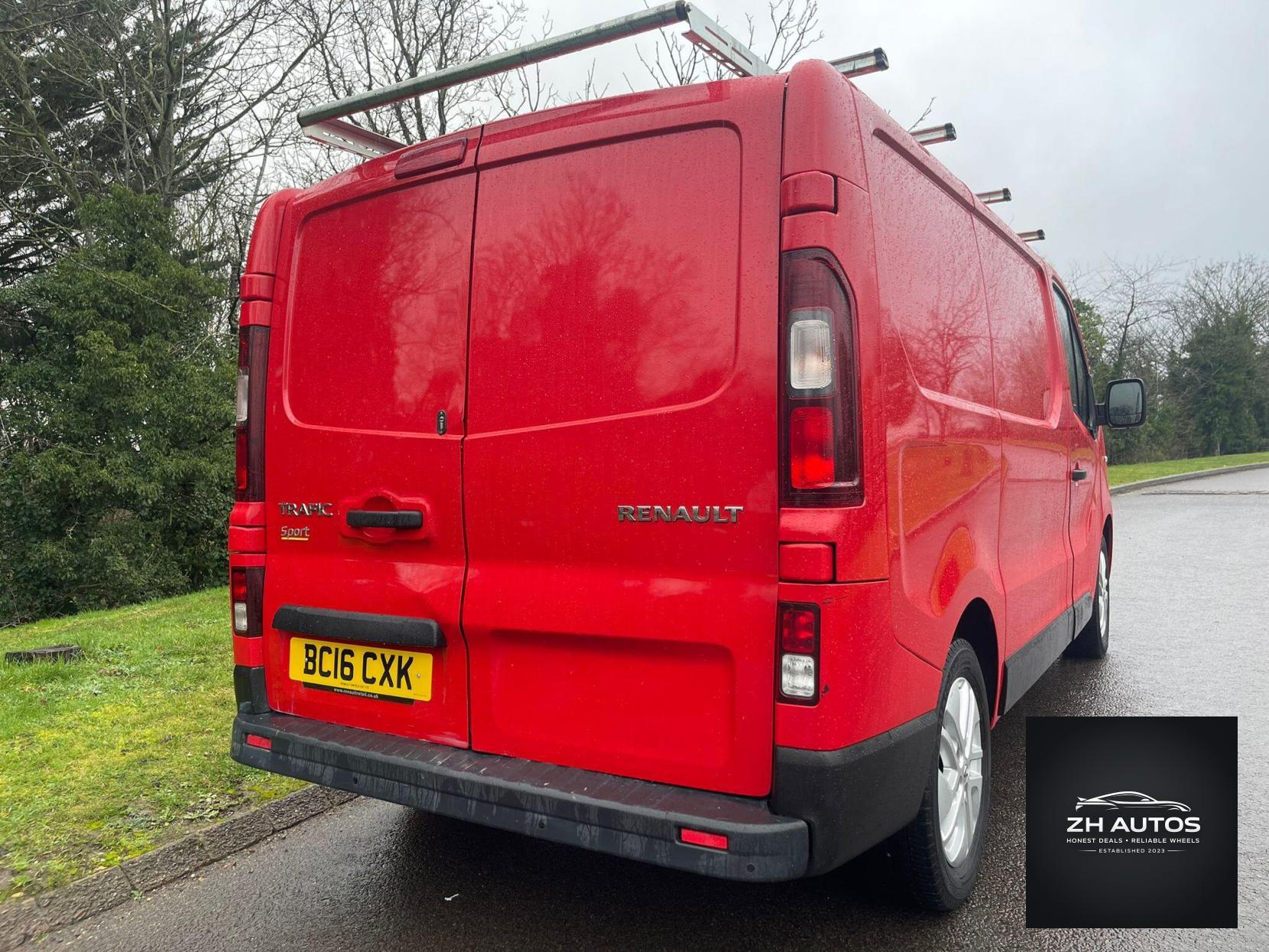 Renault Trafic 1.6 dCi 27 Sport Nav SWB Standard Roof Euro 6 5dr