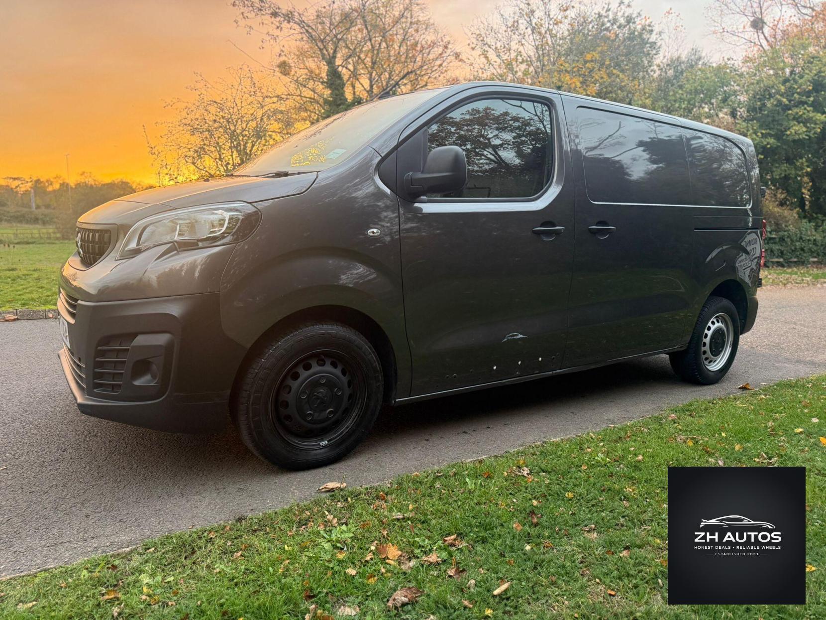 Peugeot Expert 2.0 BlueHDi 1400 Professional Premium Standard Panel Van MWB Euro 6 (s/s) 6dr