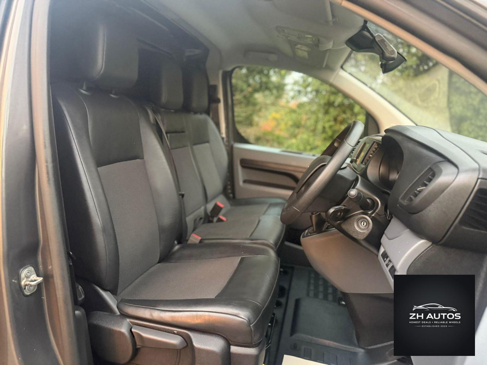 Peugeot Expert 2.0 BlueHDi 1400 Professional Premium Standard Panel Van MWB Euro 6 (s/s) 6dr