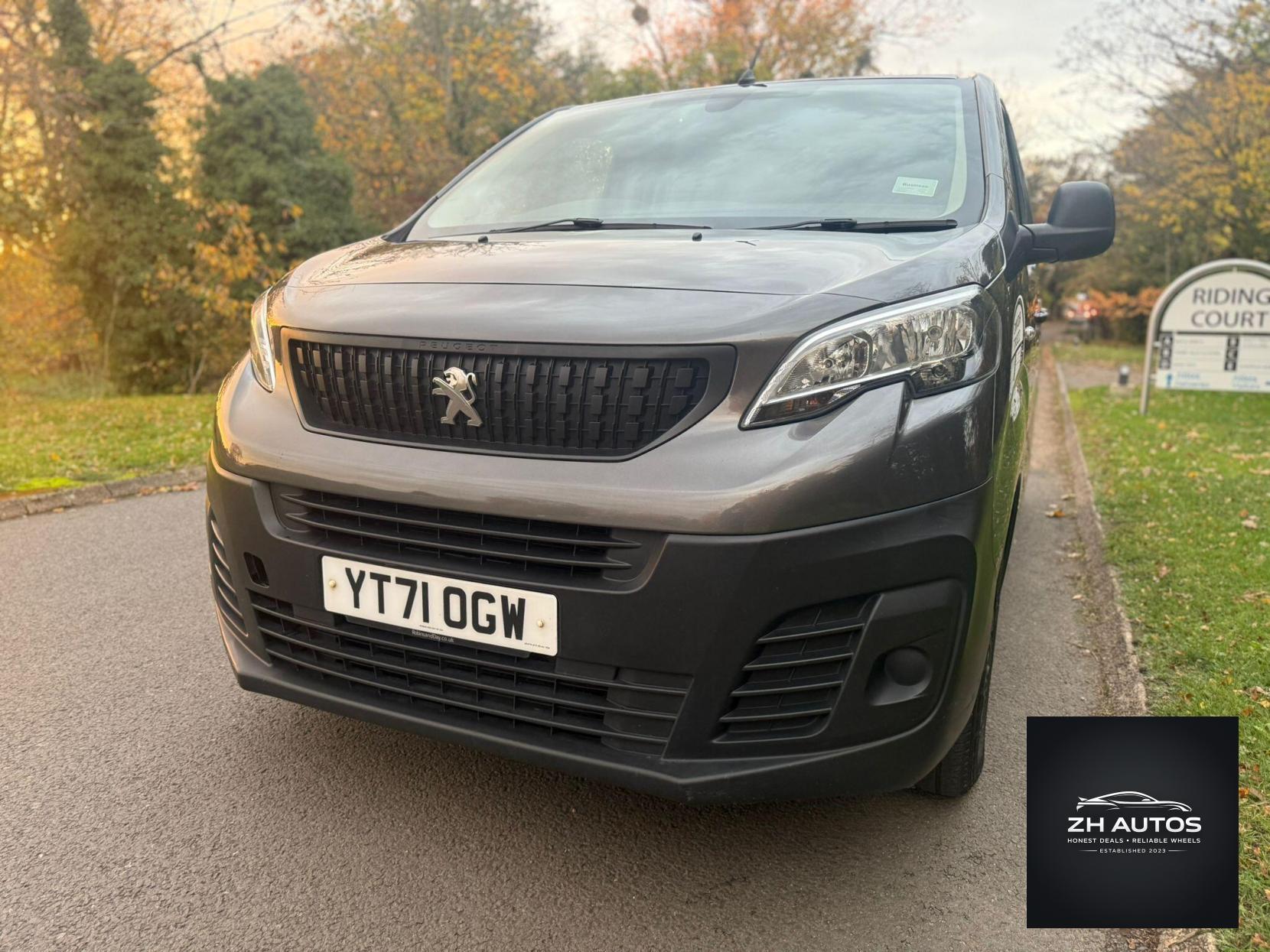 Peugeot Expert 2.0 BlueHDi 1400 Professional Premium Standard Panel Van MWB Euro 6 (s/s) 6dr