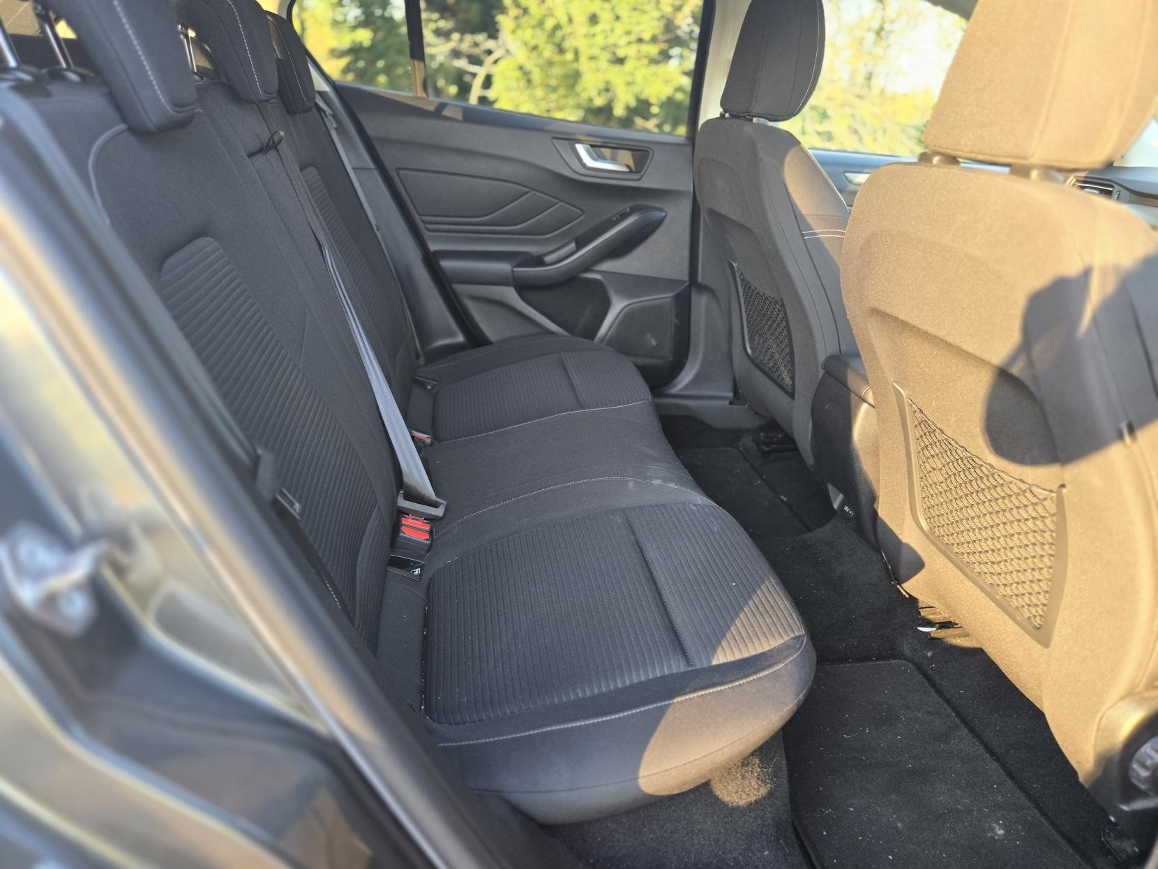 Ford Focus 1.0T EcoBoost Titanium Hatchback 5dr Petrol Manual Euro 6 (s/s) (125 ps)