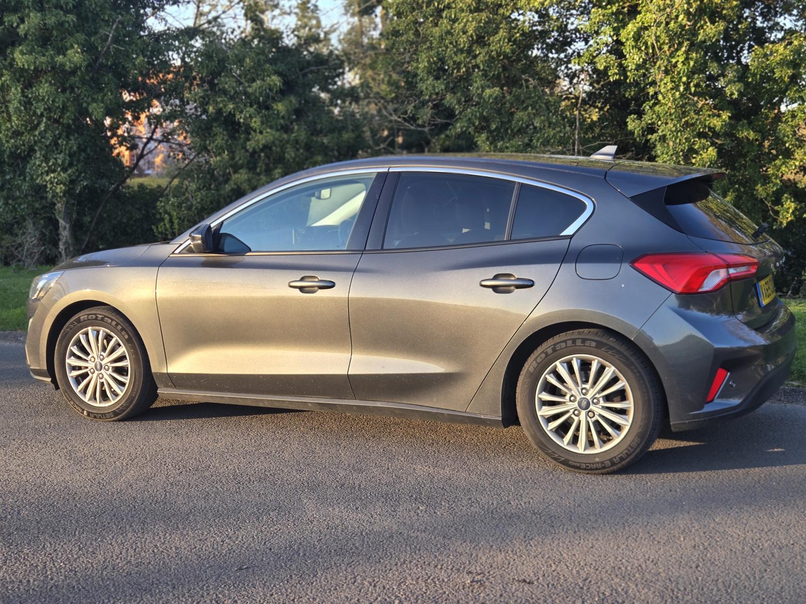 Ford Focus 1.0T EcoBoost Titanium Hatchback 5dr Petrol Manual Euro 6 (s/s) (125 ps)