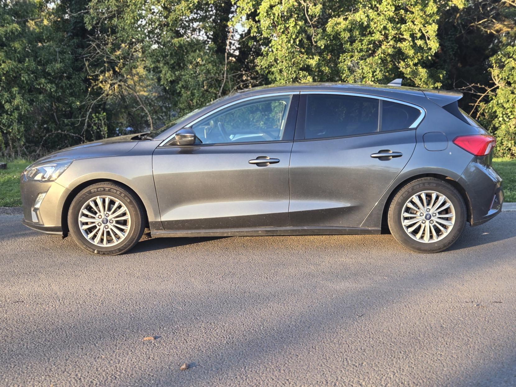 Ford Focus 1.0T EcoBoost Titanium Hatchback 5dr Petrol Manual Euro 6 (s/s) (125 ps)