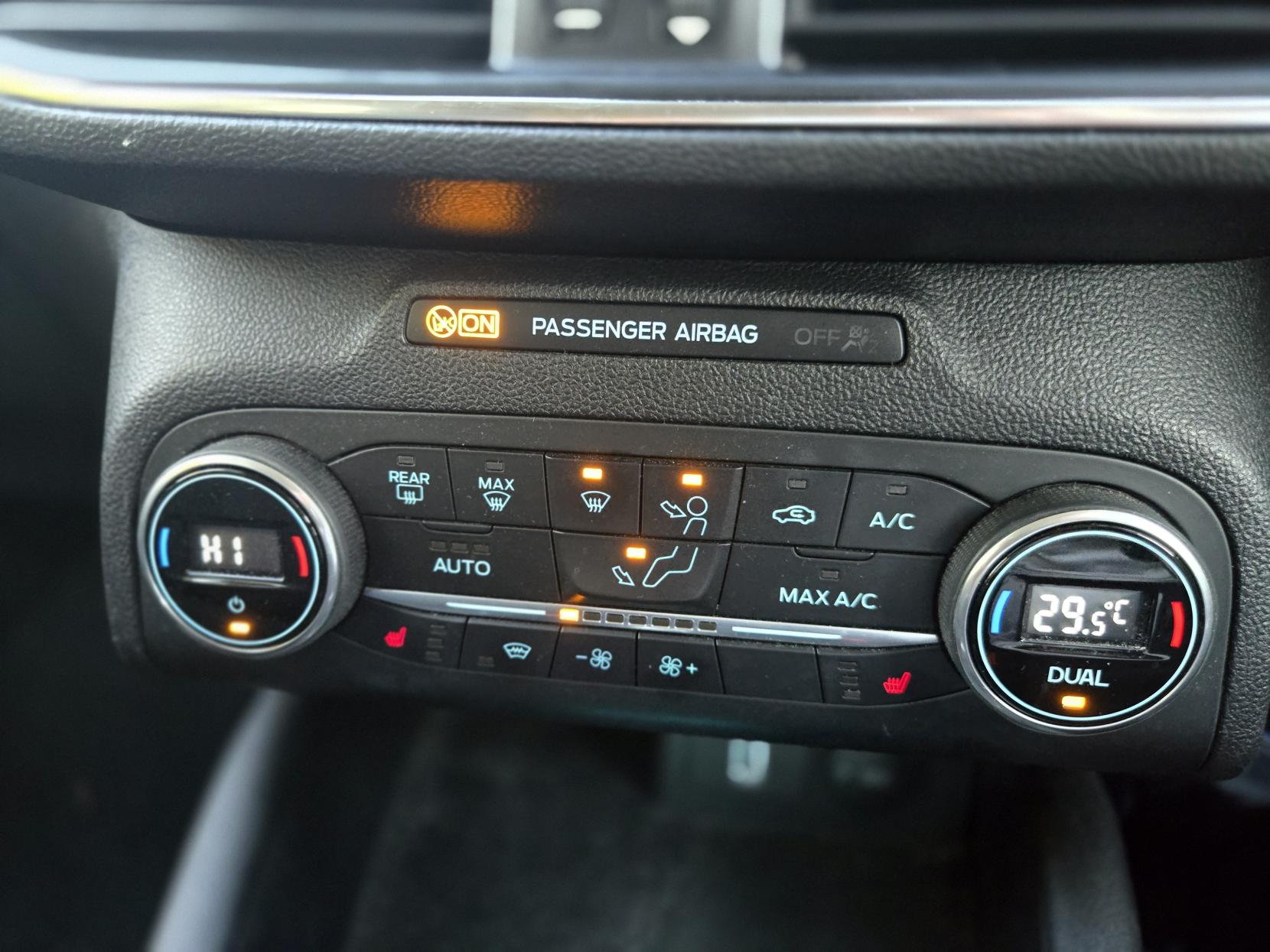 Ford Focus 1.0T EcoBoost Titanium Hatchback 5dr Petrol Manual Euro 6 (s/s) (125 ps)