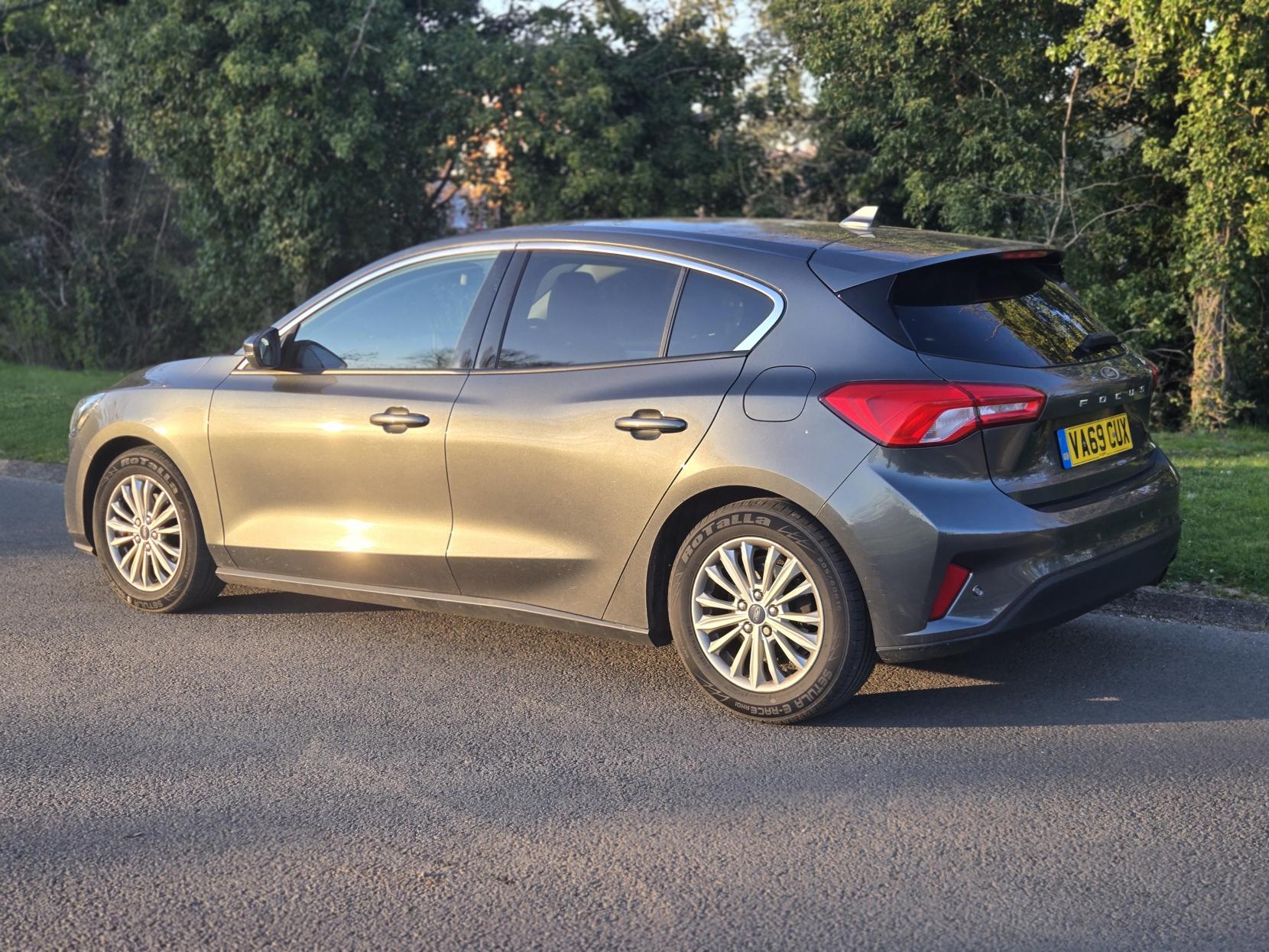 Ford Focus 1.0T EcoBoost Titanium Hatchback 5dr Petrol Manual Euro 6 (s/s) (125 ps)