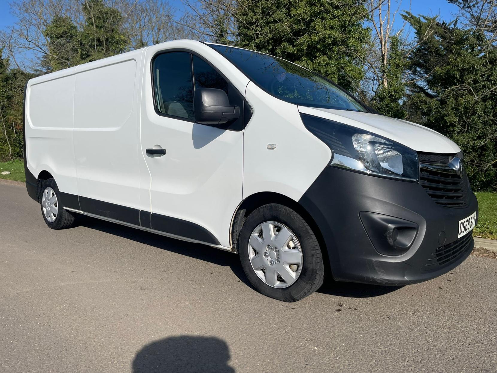 Vauxhall Vivaro 1.6 CDTi 2900 Panel Van 5dr Diesel Manual L2 H1 Euro 6 (120 ps)