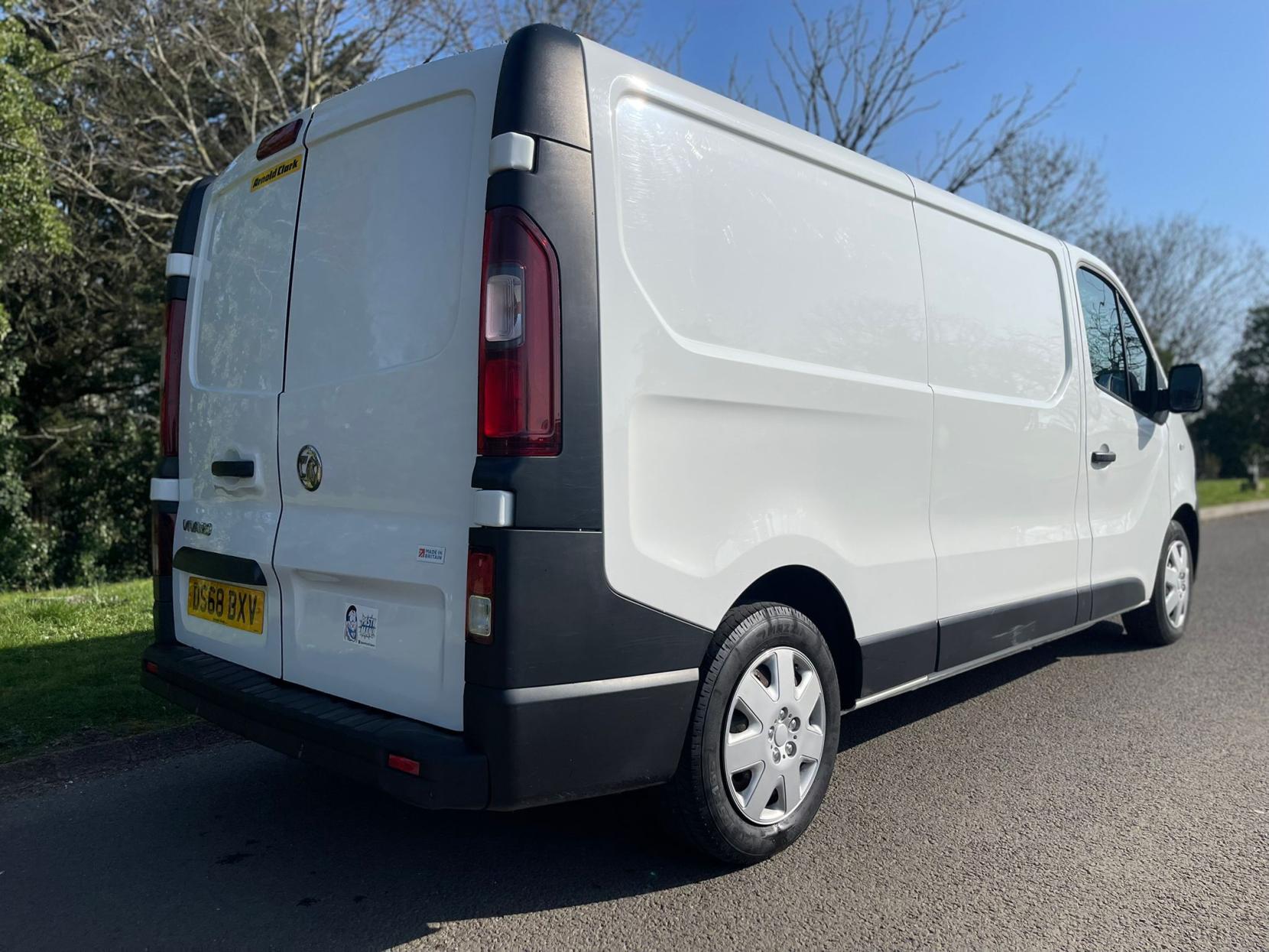 Vauxhall Vivaro 1.6 CDTi 2900 Panel Van 5dr Diesel Manual L2 H1 Euro 6 (120 ps)