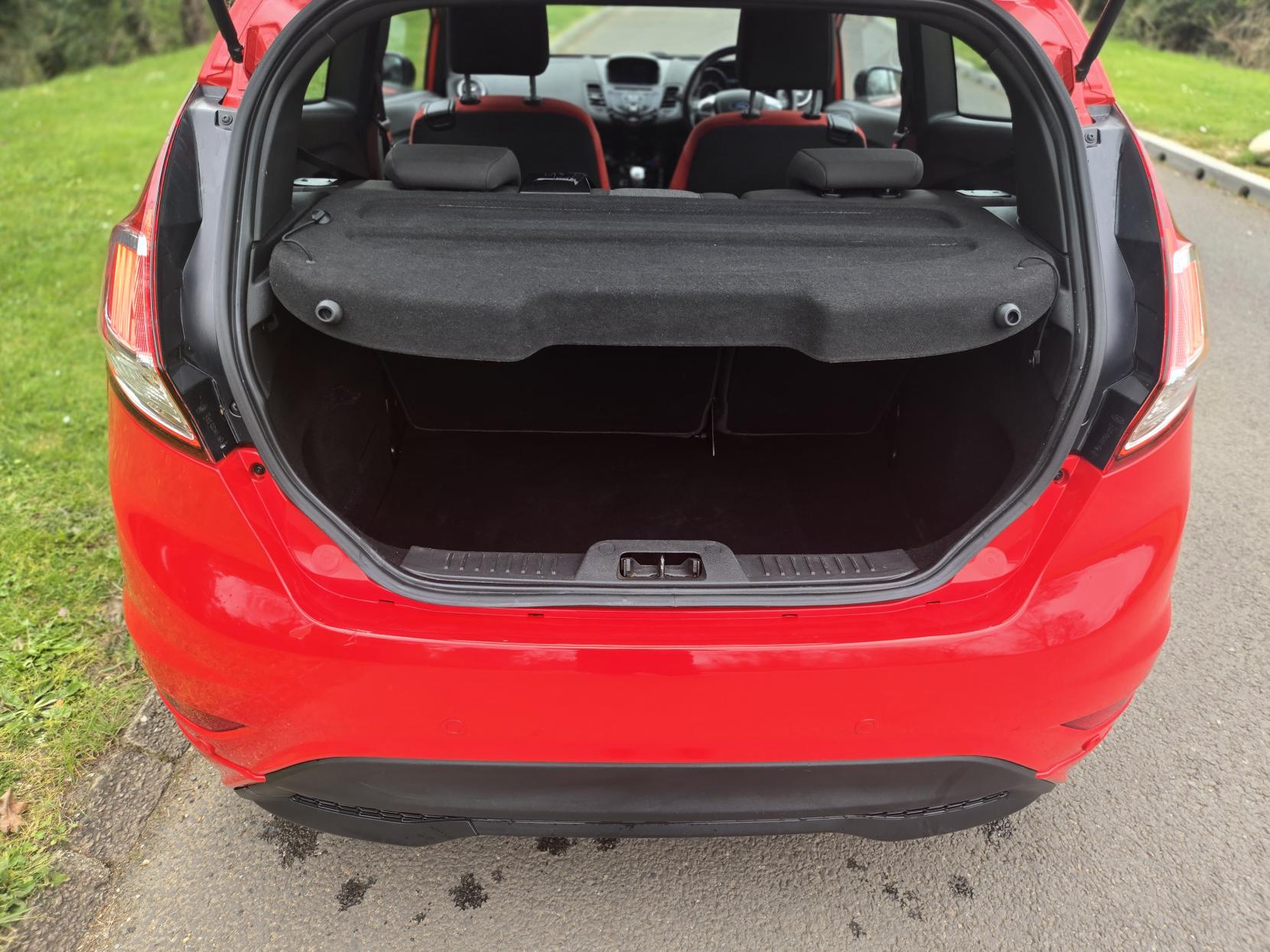 Ford Fiesta 1.0T EcoBoost ST-Line Hatchback 3dr Petrol Manual Euro 6 (s/s) (140 ps)