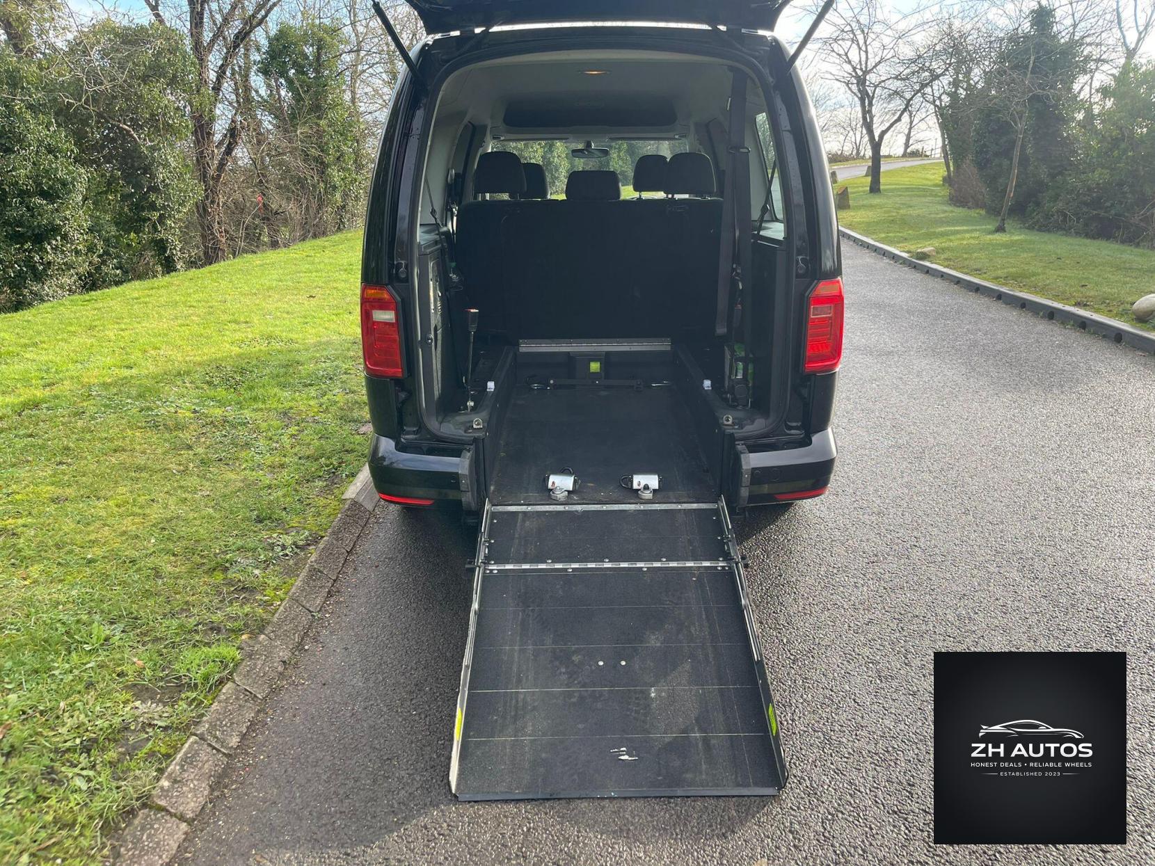 Volkswagen Caddy Maxi Life 2.0 TDI BlueMotion Tech DSG Euro 6 (s/s) 5dr