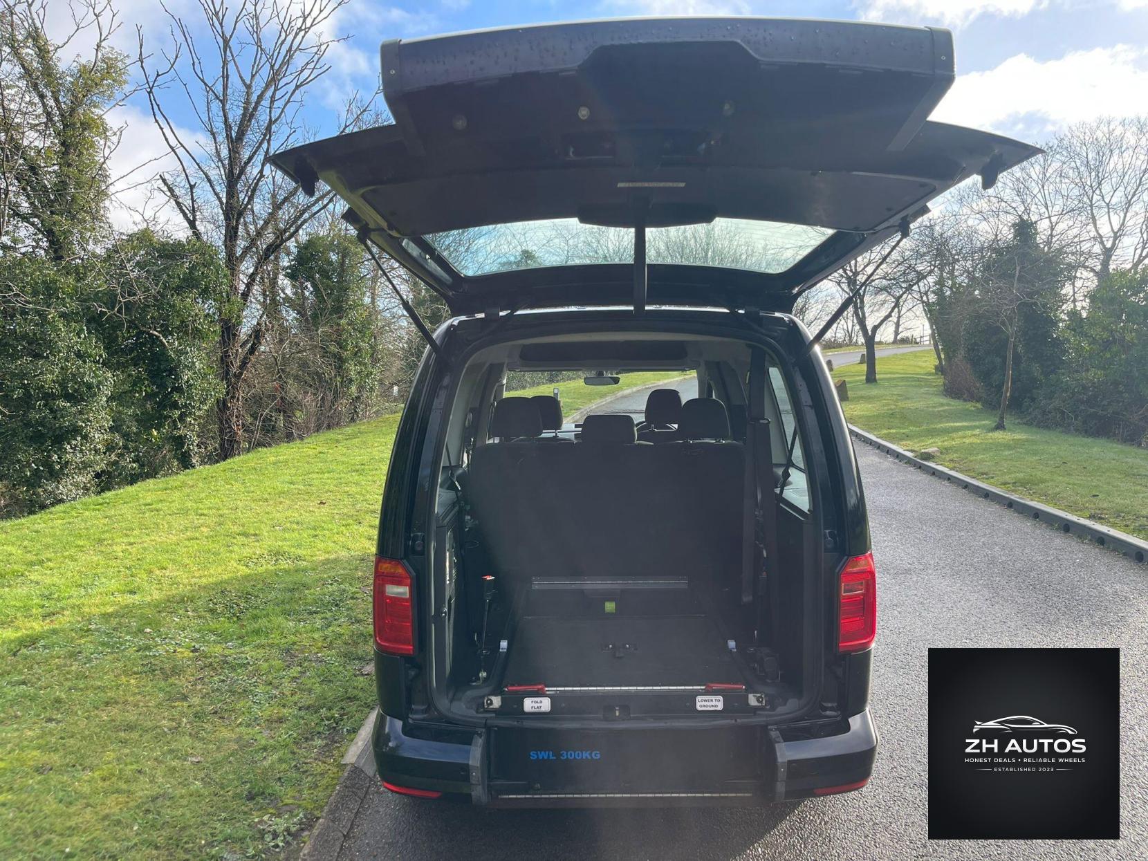 Volkswagen Caddy Maxi Life 2.0 TDI BlueMotion Tech DSG Euro 6 (s/s) 5dr