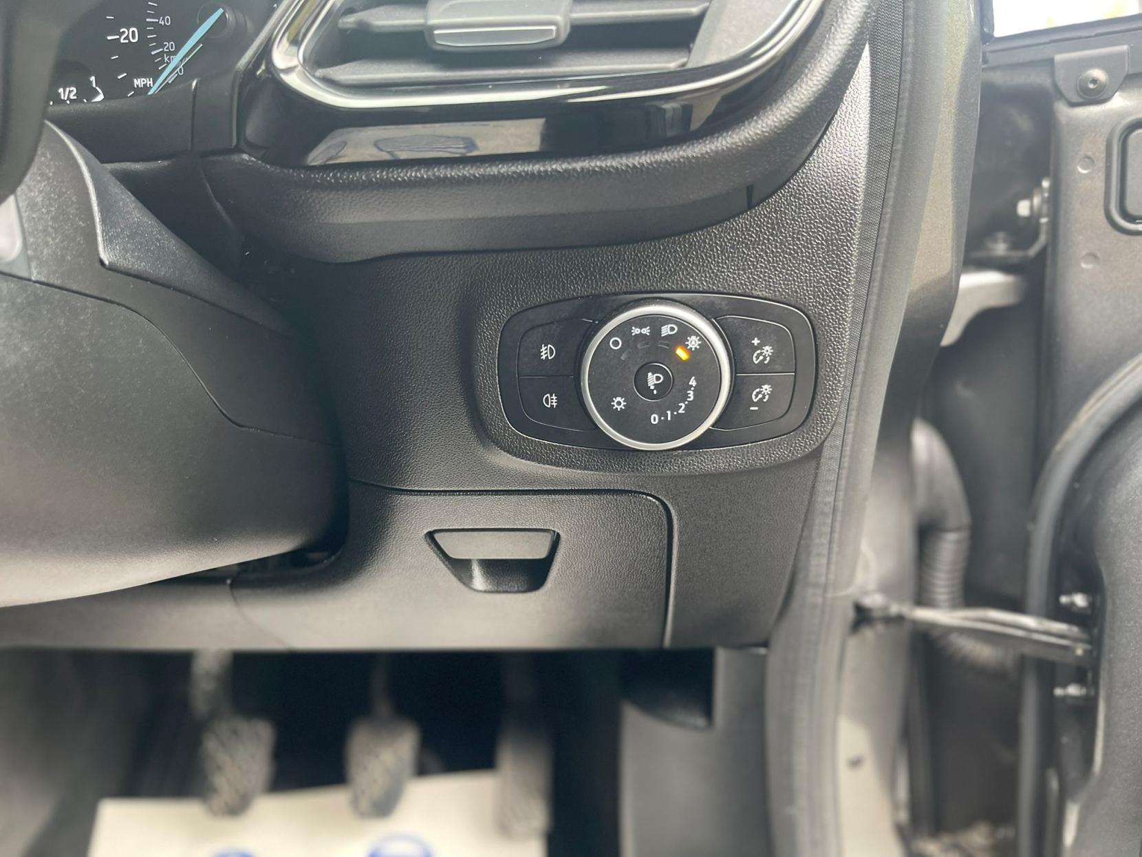 Ford Fiesta 1.0T EcoBoost Titanium Hatchback 5dr Petrol Manual Euro 6 (s/s) (100 ps)