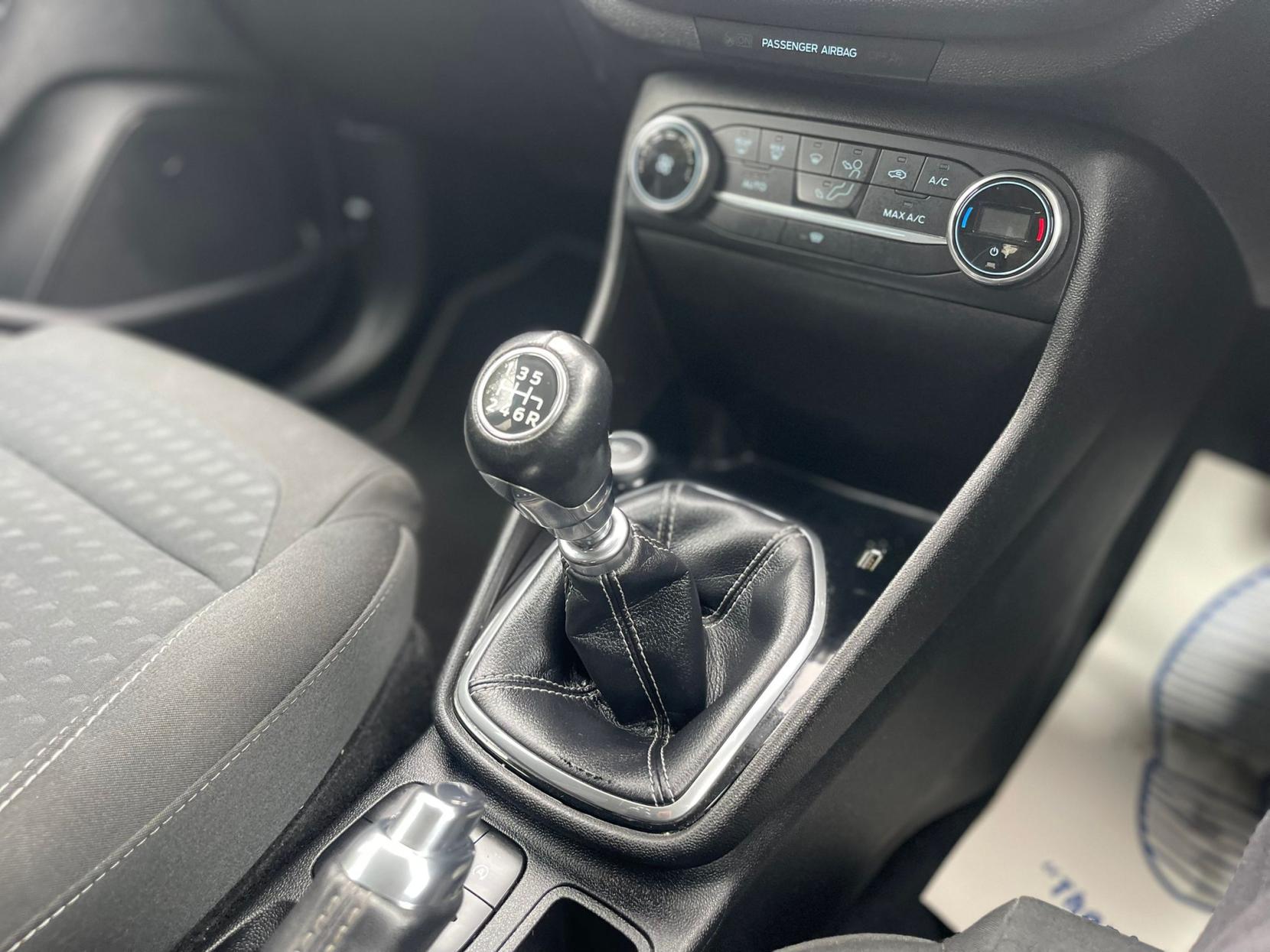 Ford Fiesta 1.0T EcoBoost Titanium Hatchback 5dr Petrol Manual Euro 6 (s/s) (100 ps)