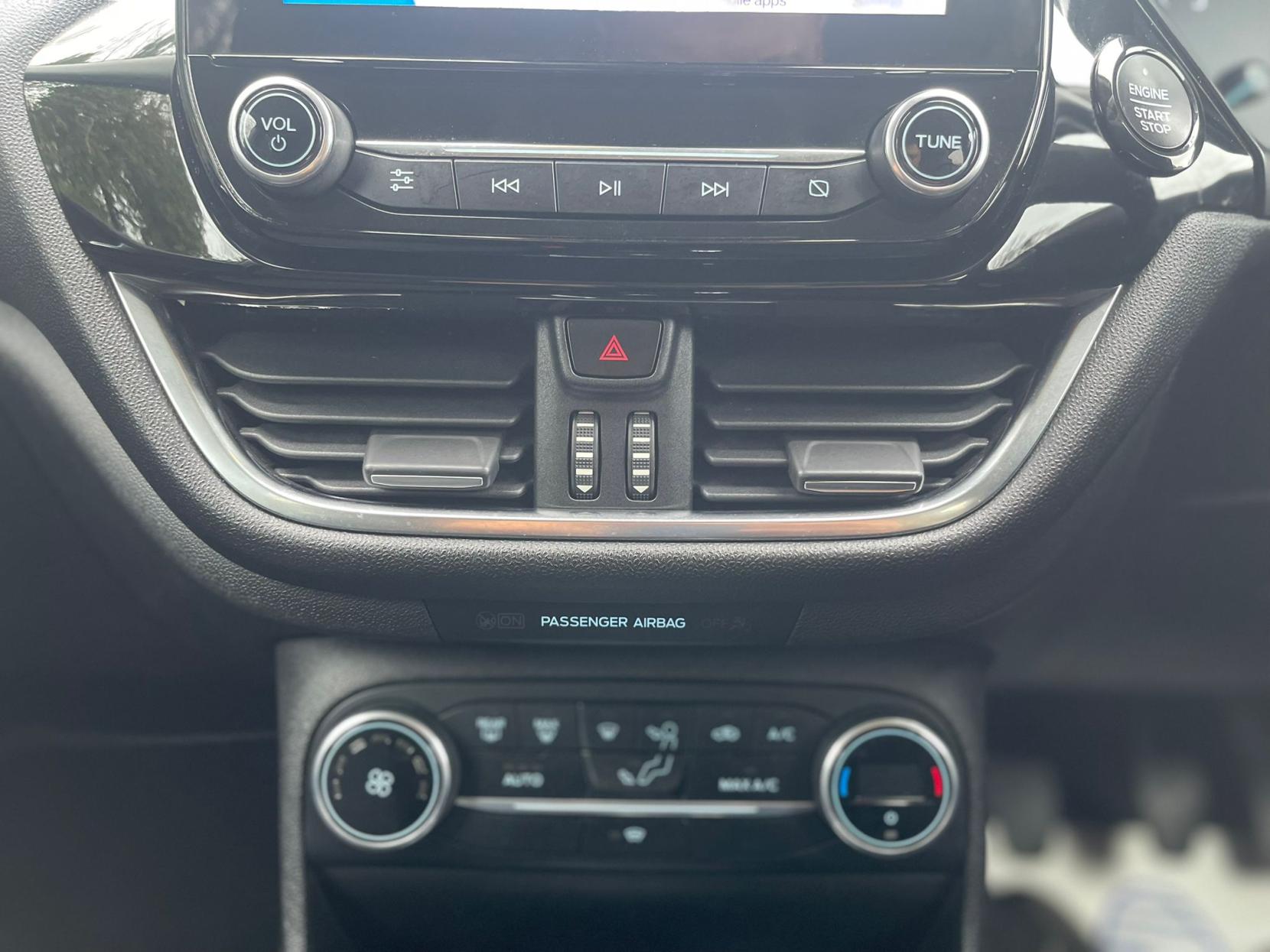 Ford Fiesta 1.0T EcoBoost Titanium Hatchback 5dr Petrol Manual Euro 6 (s/s) (100 ps)